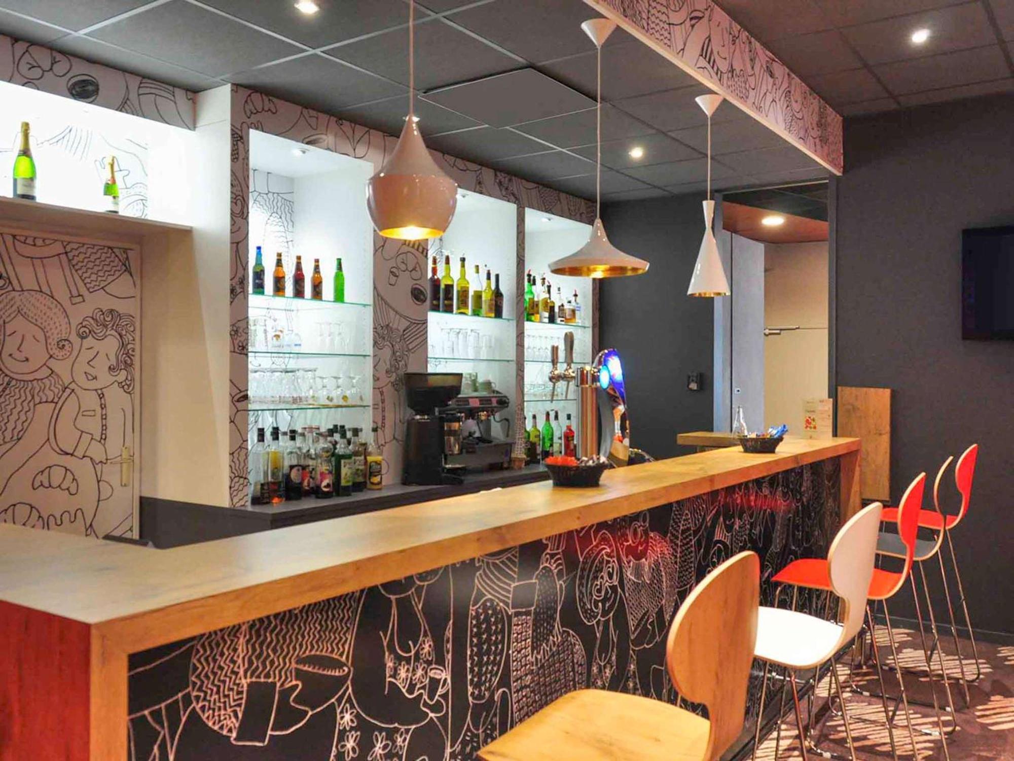 Hotel ibis Le Puy-en-Velay Centre Exterior foto