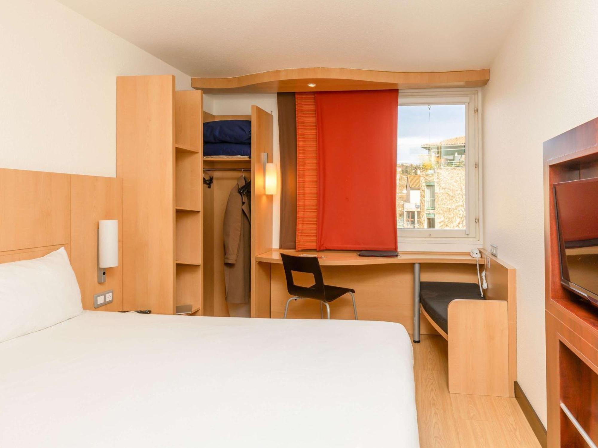 Hotel ibis Le Puy-en-Velay Centre Exterior foto
